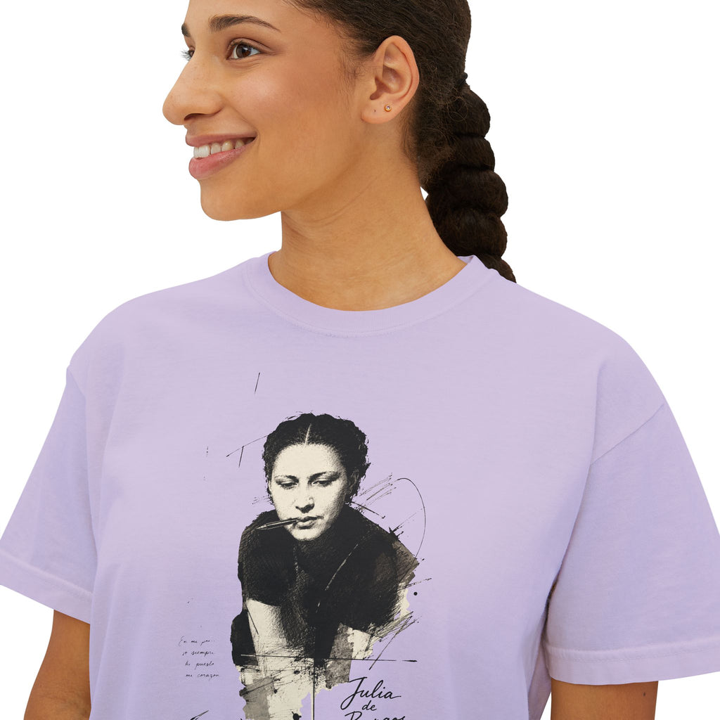 Boxy Tee — Vintage Portrait Graphic "Julia de Burgos" poem Women's Cropped T-Shirt