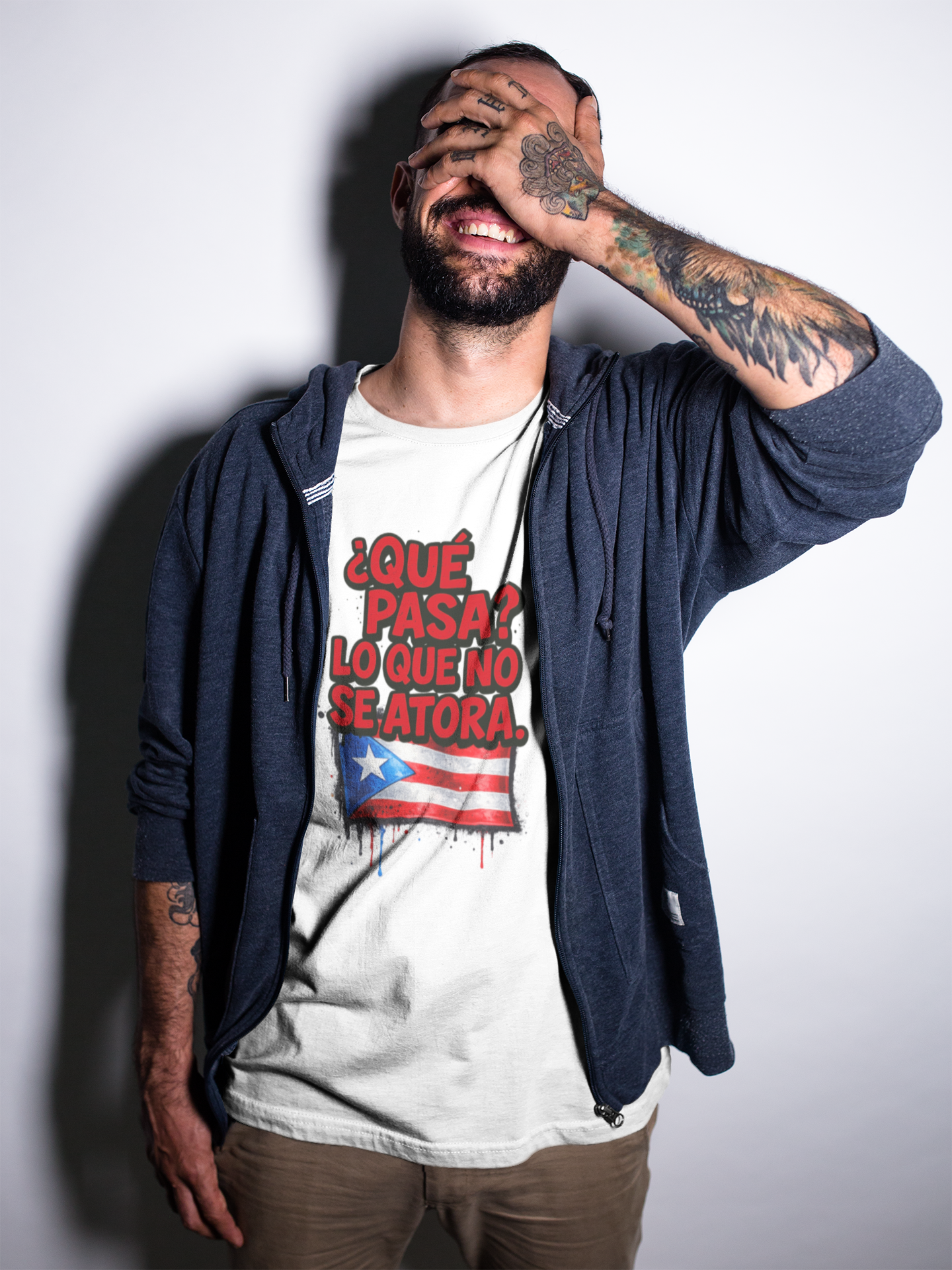 T-Shirt — “¿Qué Pasa? Lo Que No Se Atora.” Puerto Rico Flag Graphic Tee