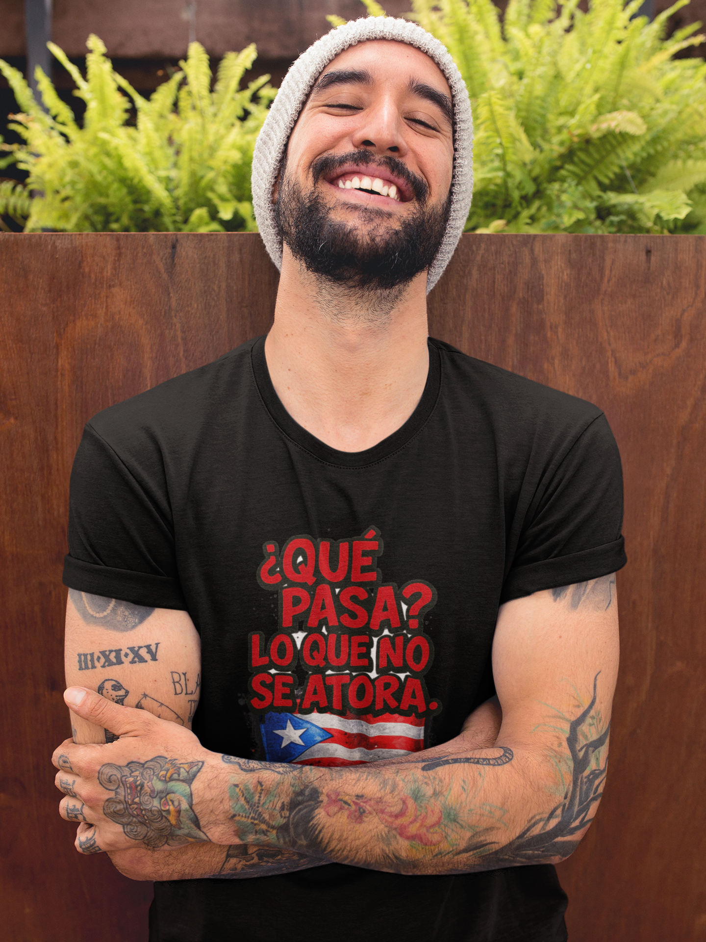 T-Shirt — “¿Qué Pasa? Lo Que No Se Atora.” Puerto Rico Flag Graphic Tee
