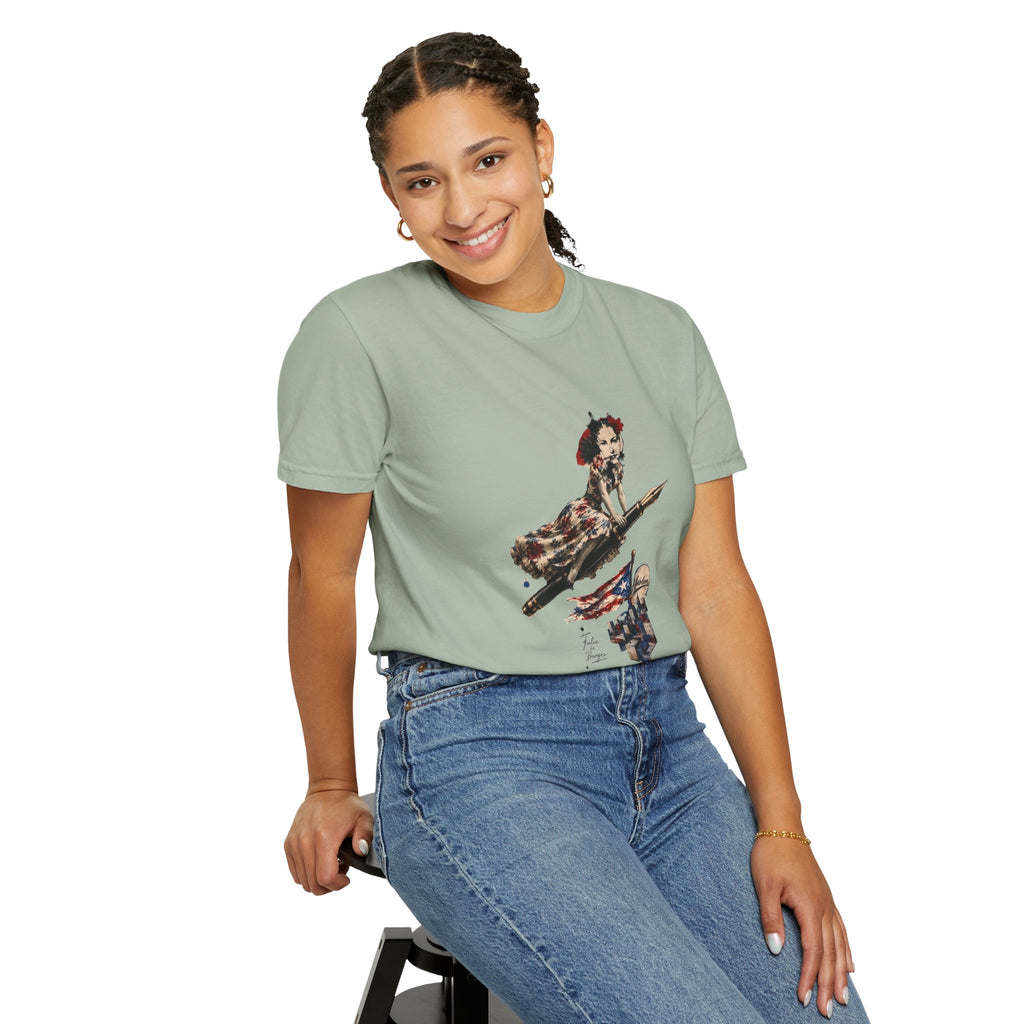Vintage Space Cat T-Shirt — Retro Astronaut Kitty Graphic Tee