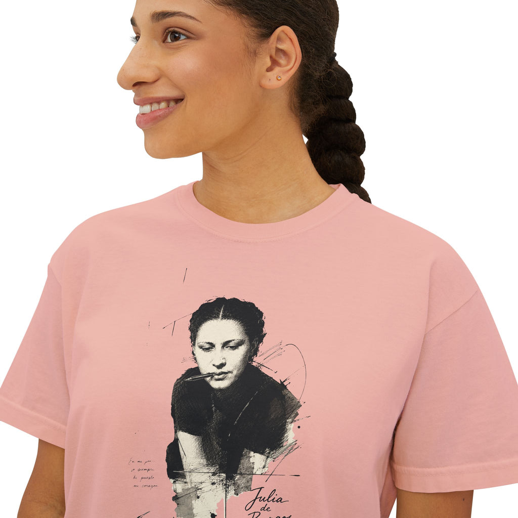 Boxy Tee — Vintage Portrait Graphic "Julia de Burgos" poem Women's Cropped T-Shirt