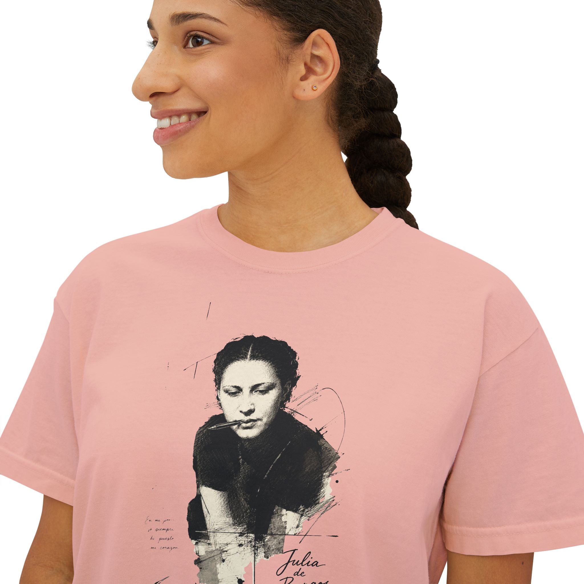 Boxy Tee — Vintage Portrait Graphic "Julia de Burgos" poem Women's Cropped T-Shirt